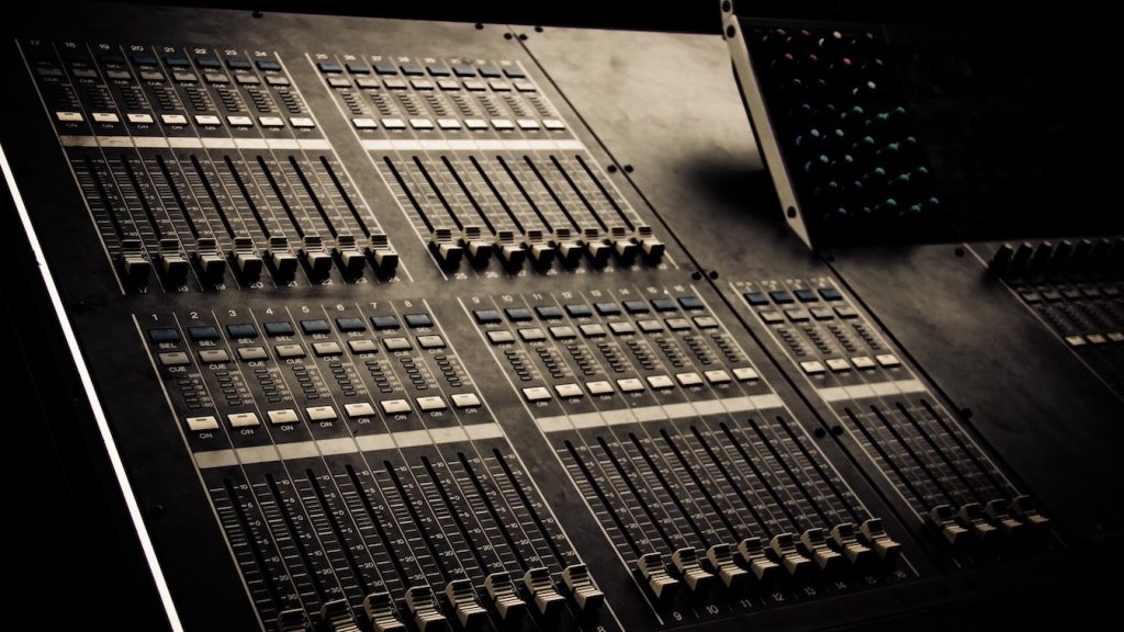 Facts that will guide you some more idea to hire the mix and master service